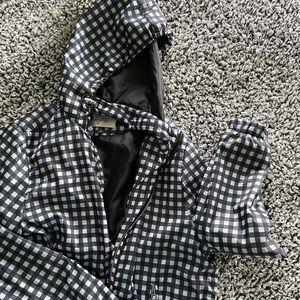 Day Trip Wind Breaker